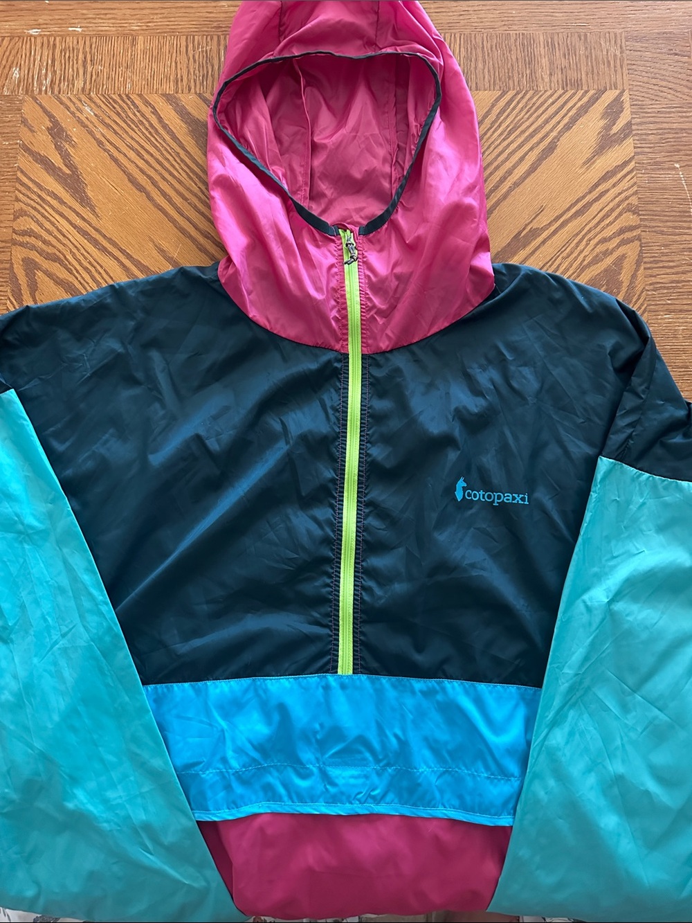 Cotopaxi *NWOT* Men's Teca Half Zip Hooded Technical Windbreaker **DAMAGED**